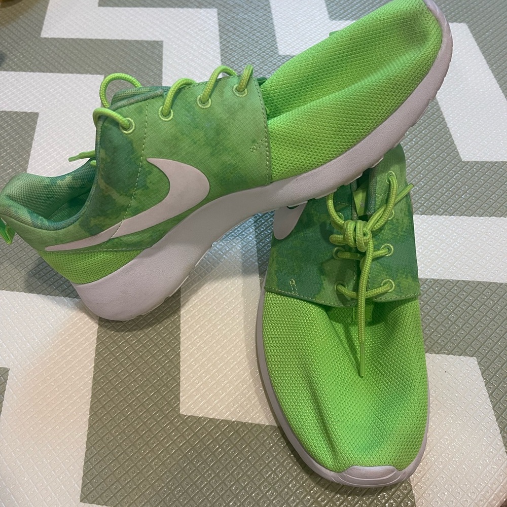 Nike Rosche Shoes - image 4